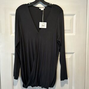 Ingrid & Isabel Black Maternity Top Size Large NWT